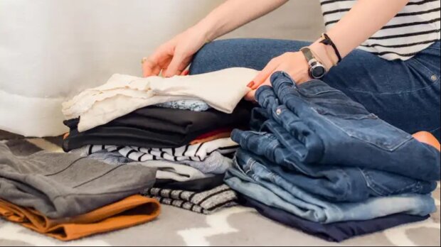 No washing machine or iron: proven ways to keep clothes fresh. Most of the ingredients stand in the closet