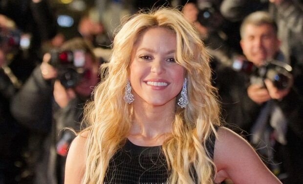 Shakira, screen YT