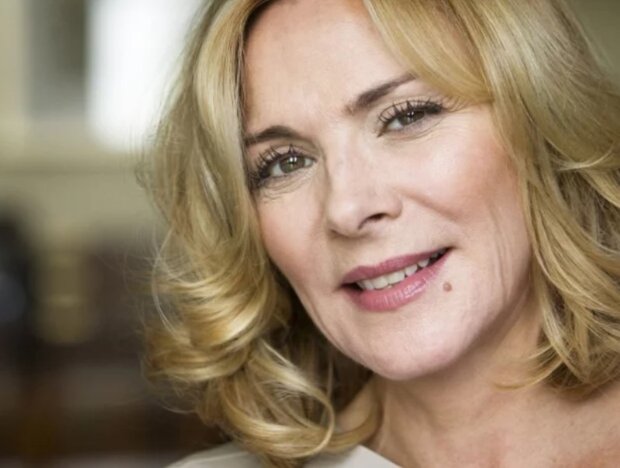 Samantha from the legendary TV series reveals her beauty secrets: at 66, she looks like a girl. Stunning beauty